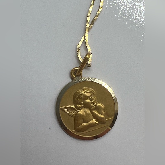 14 karat gold Cherub necklace - Picture 2 of 11